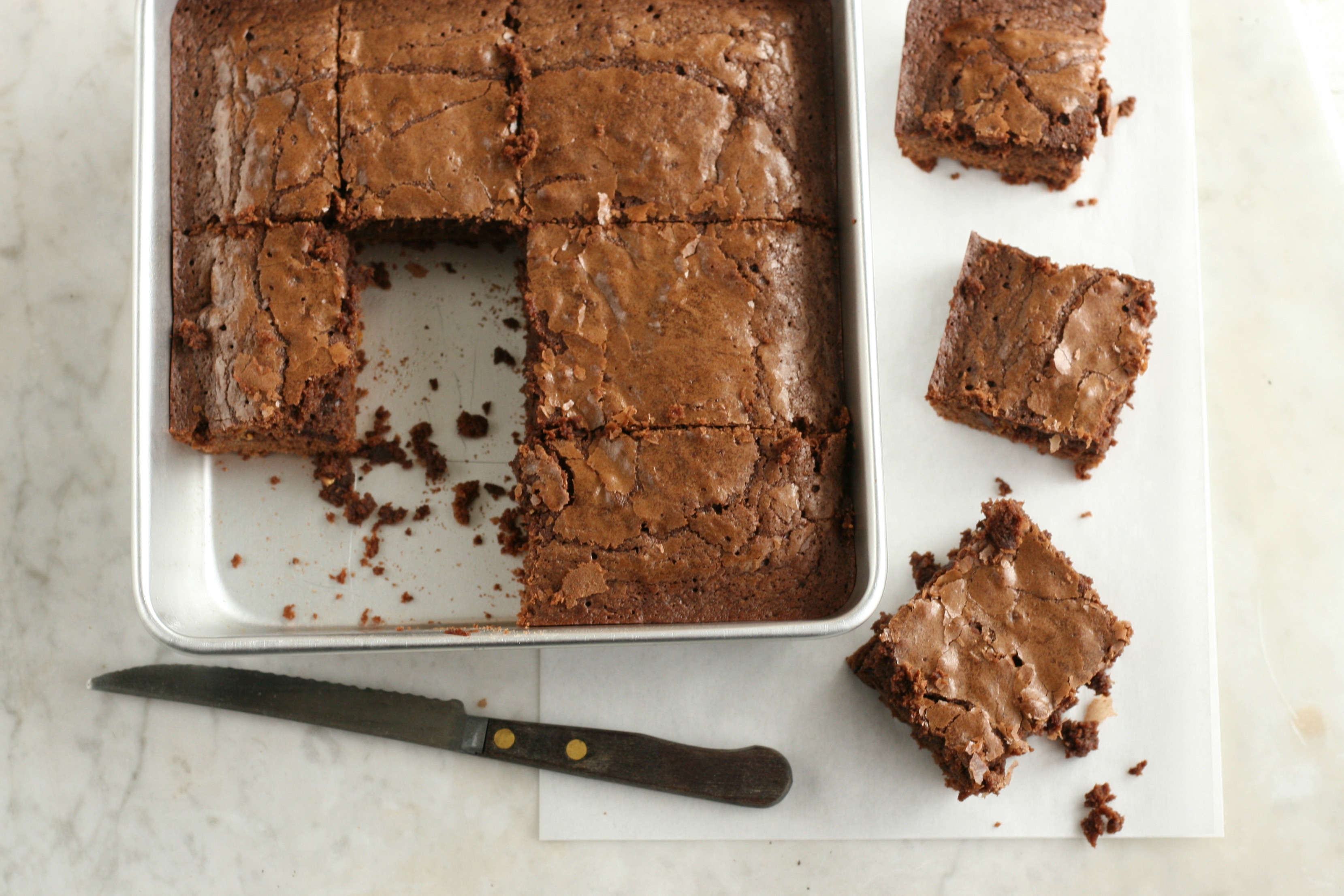 Easy Chewy Fudge Brownies A Farmgirl S Kitchen