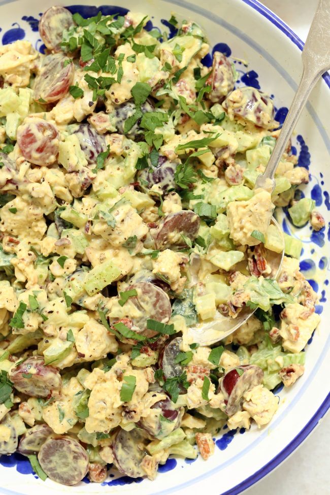 5 Simple Steps to Perfect Chicken Salad with Pecans and Grapes