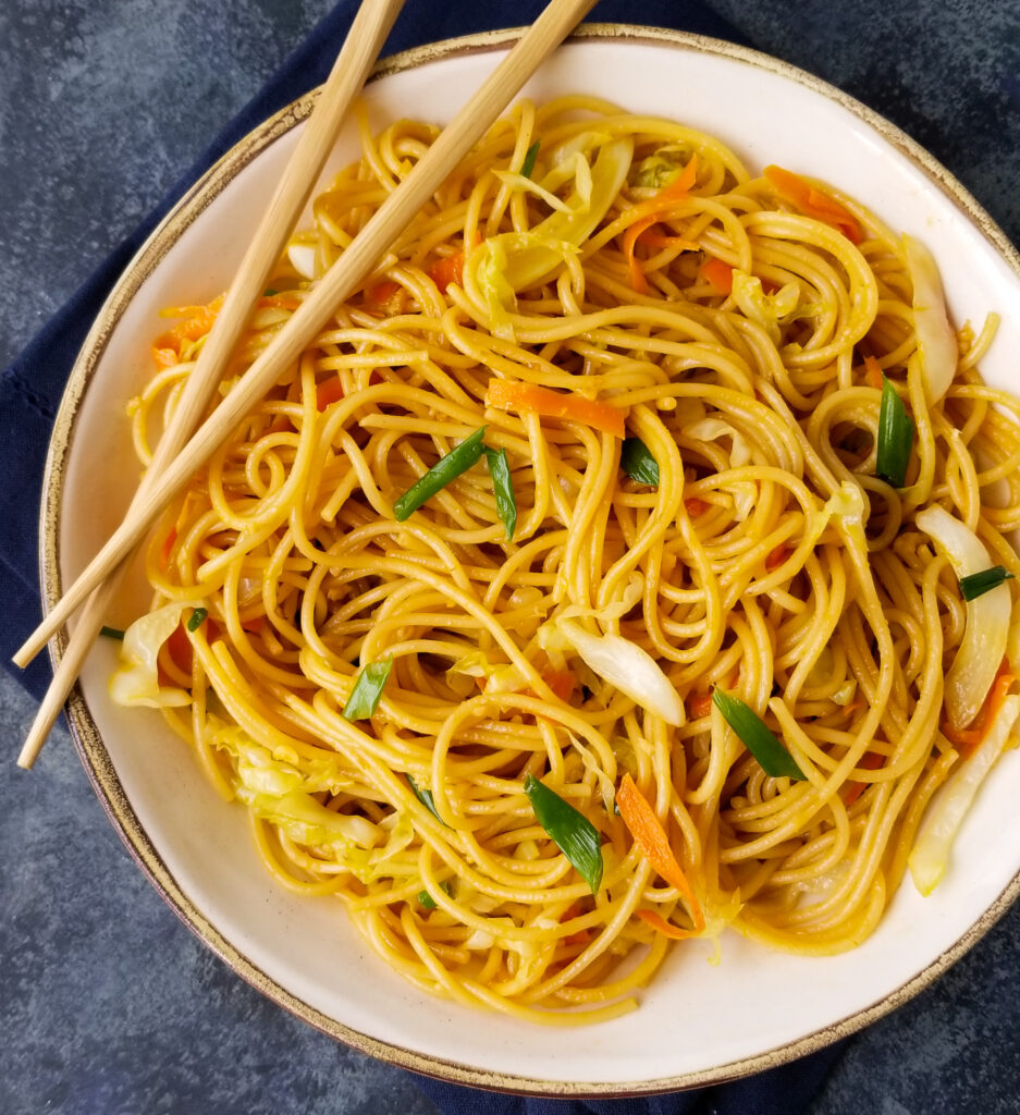 Easy Chow Mein Recipe Amanda Cooks Amp Styles