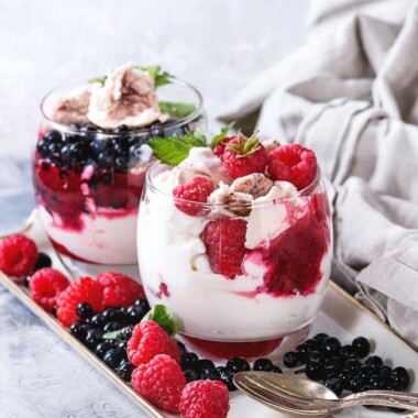 Easy Eton Mess Berries And Cream Dessert Lemon Blossoms