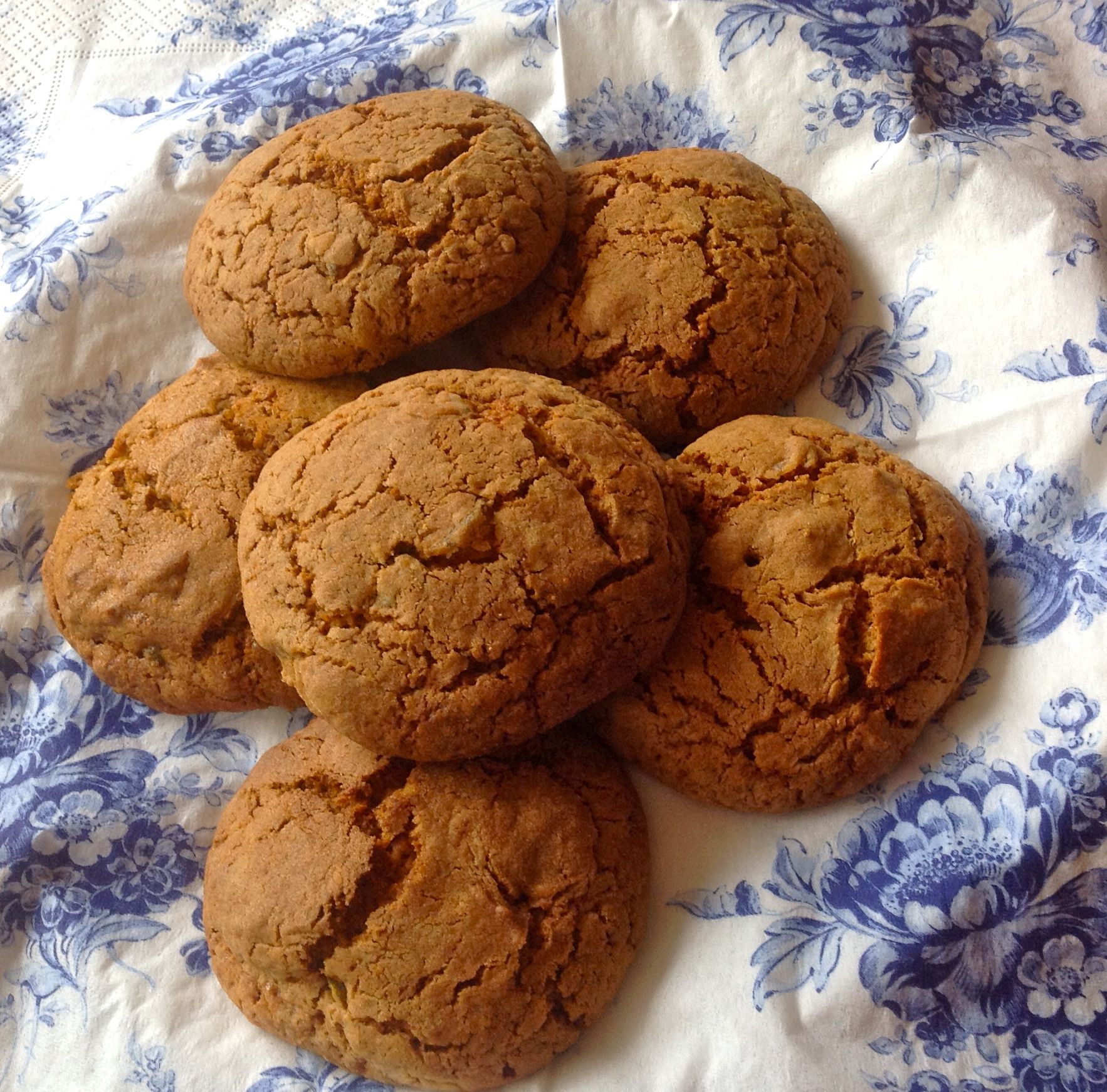 Easy Ginger Kiss Biscuits Recipe The Ginger People