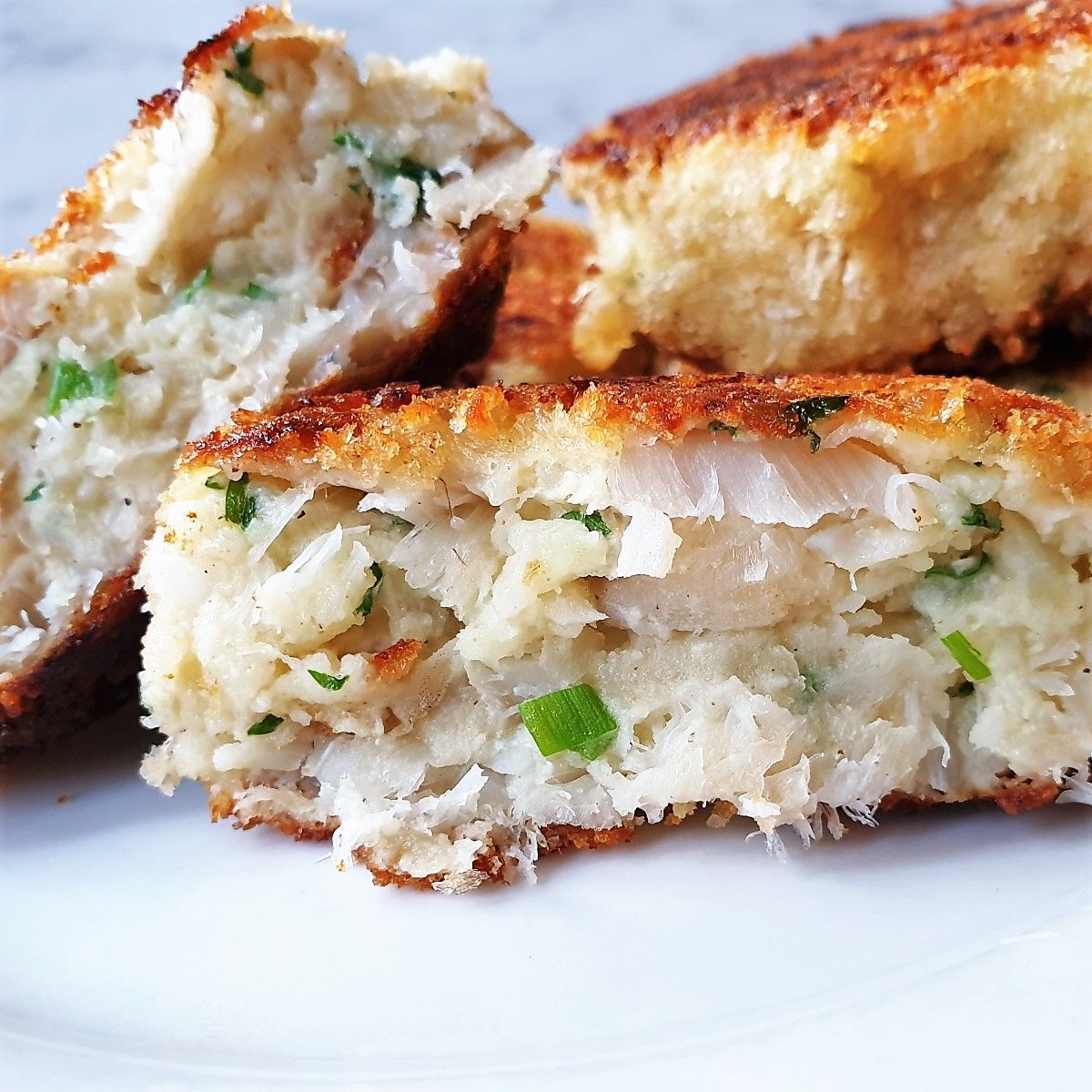 Easy Homemade Fish Cakes With A Crispy Coating Foodle Club