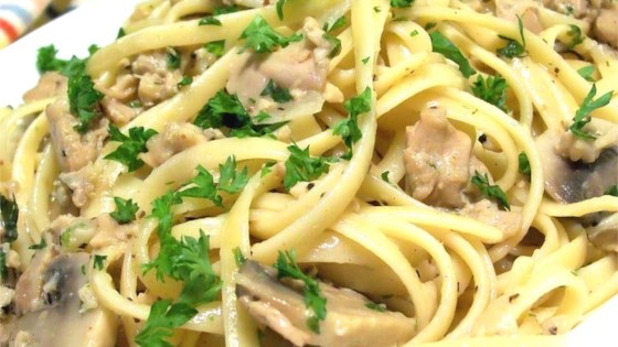 Easy Linguine With Clams Recipe Just A Pinch Recipes