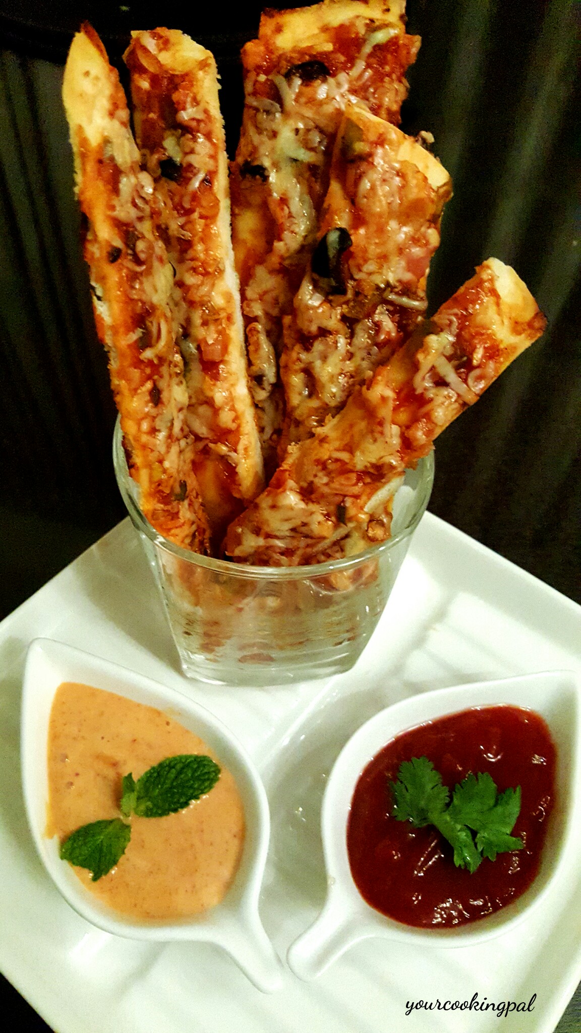 Easy Pizza Sticks Yummy Appetizers Cooking Recipes Pizza Sticks