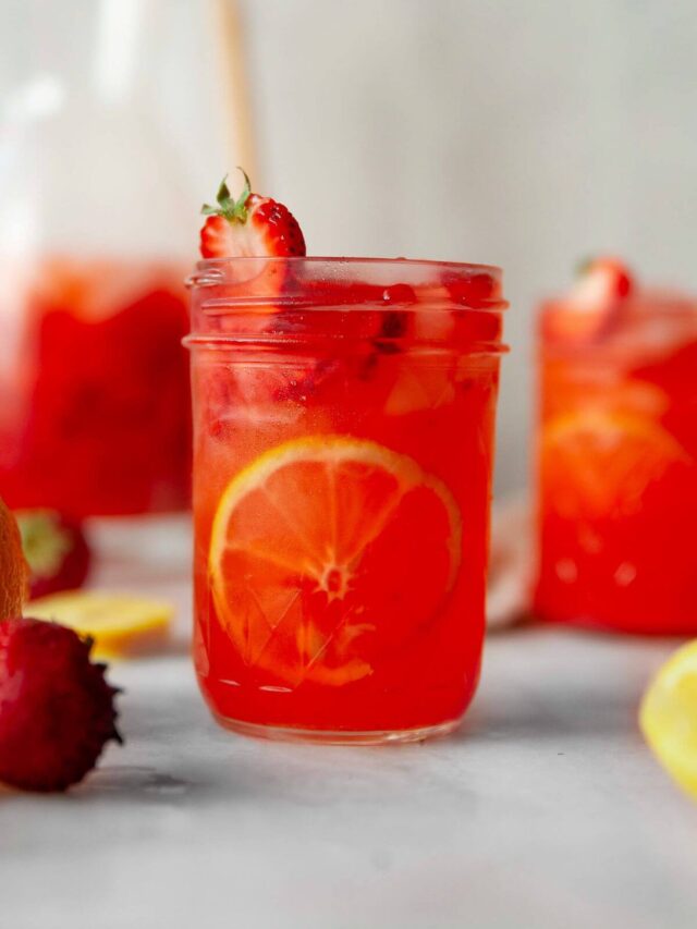 Easy Strawberry Lemonade Vodka Recipe 5 Minutes Healthful Blondie