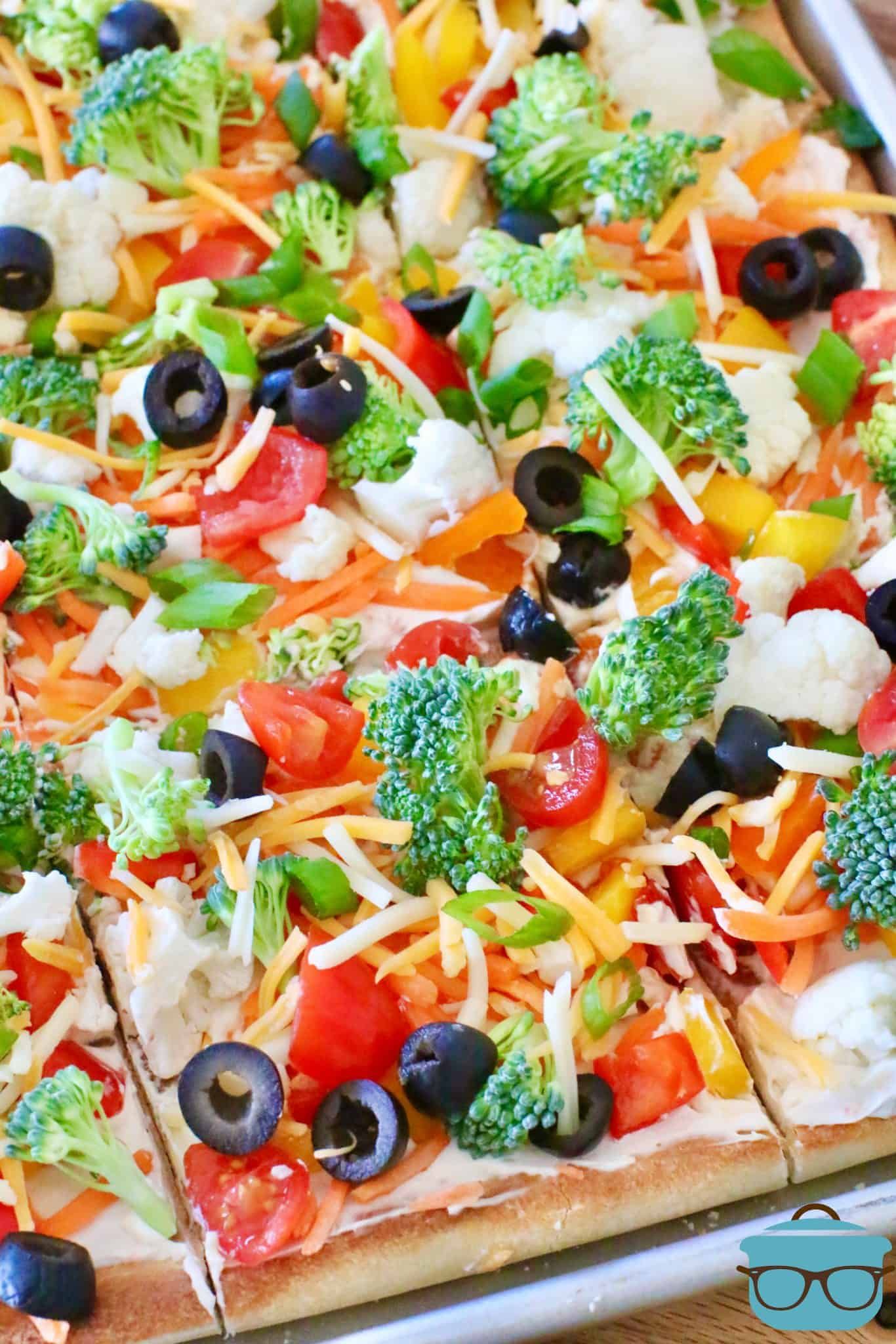 Easy Veggie Pizza Recipe Homemade Pizza With Fresh Veggies