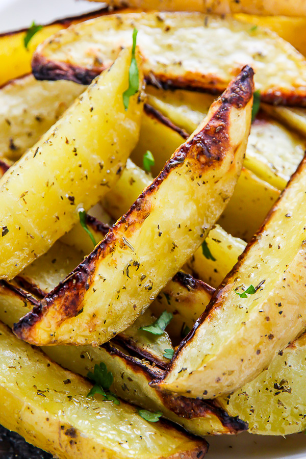 Extra Crispy Baked Garlic Amp Herb Potato Wedges Baker By Nature