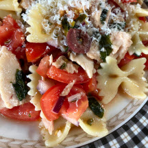 Farfalle With Tuna And Olives Recipe Cooksrecipes Com