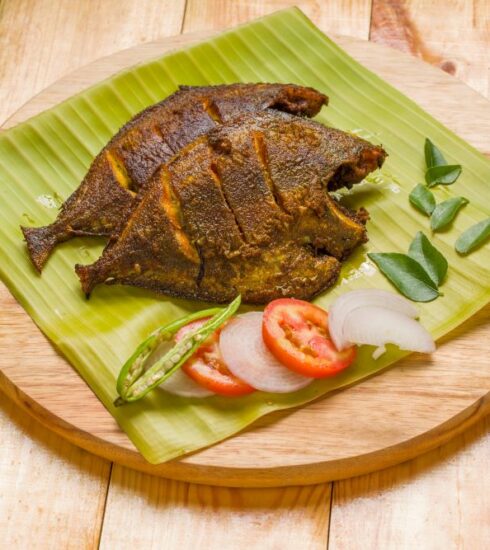 Fish Fry 5 Crispy Pomfret Fish Fry S Rava Fish Fry Street Recipe