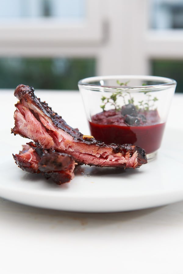 Five Spice Ribs Mit Bourbon Cassis Bbq Sauce Zum Vatertag