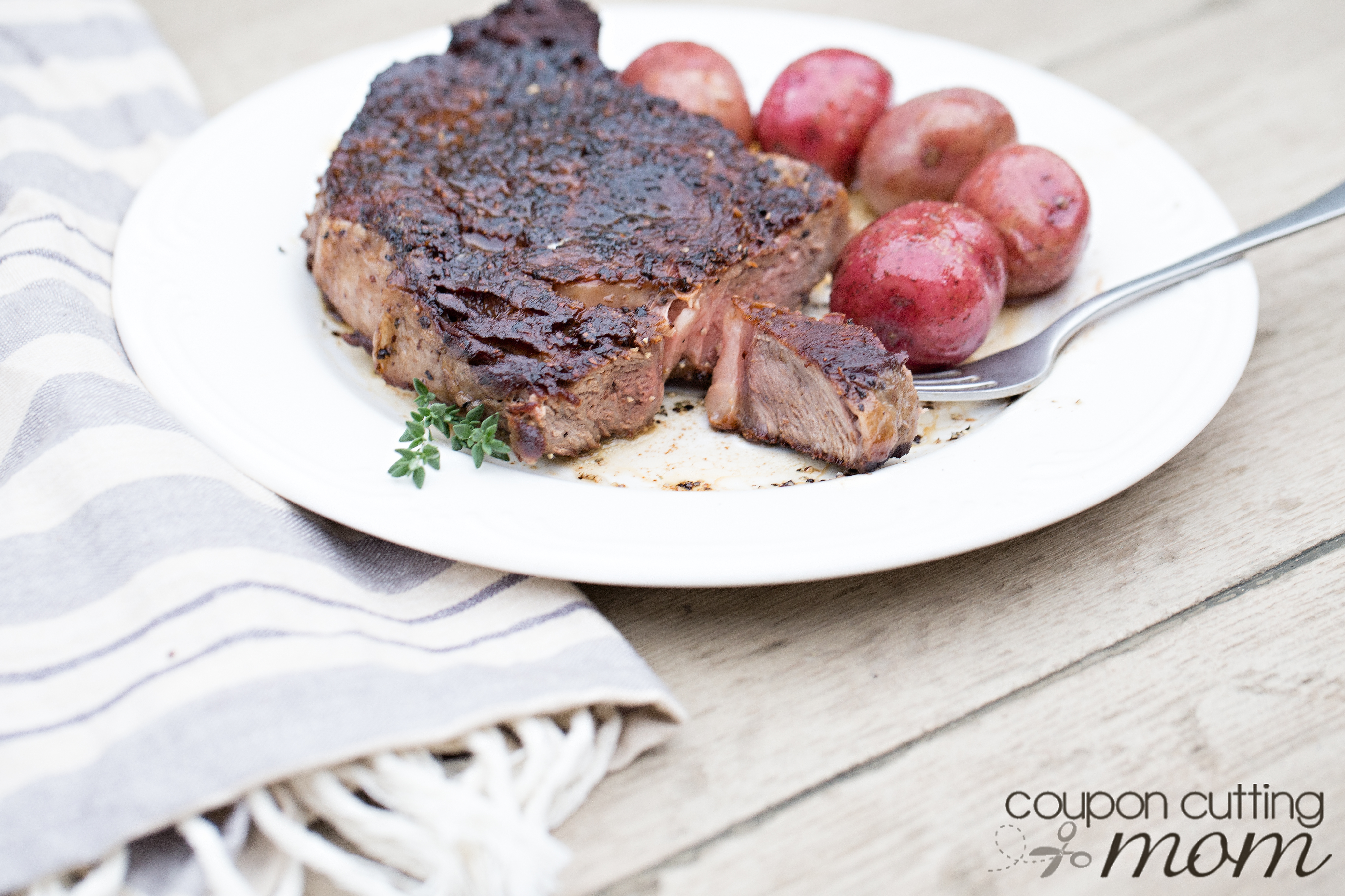 Flavorful Pan Seared Rib Eye Steak Recipe With Moyer Beef