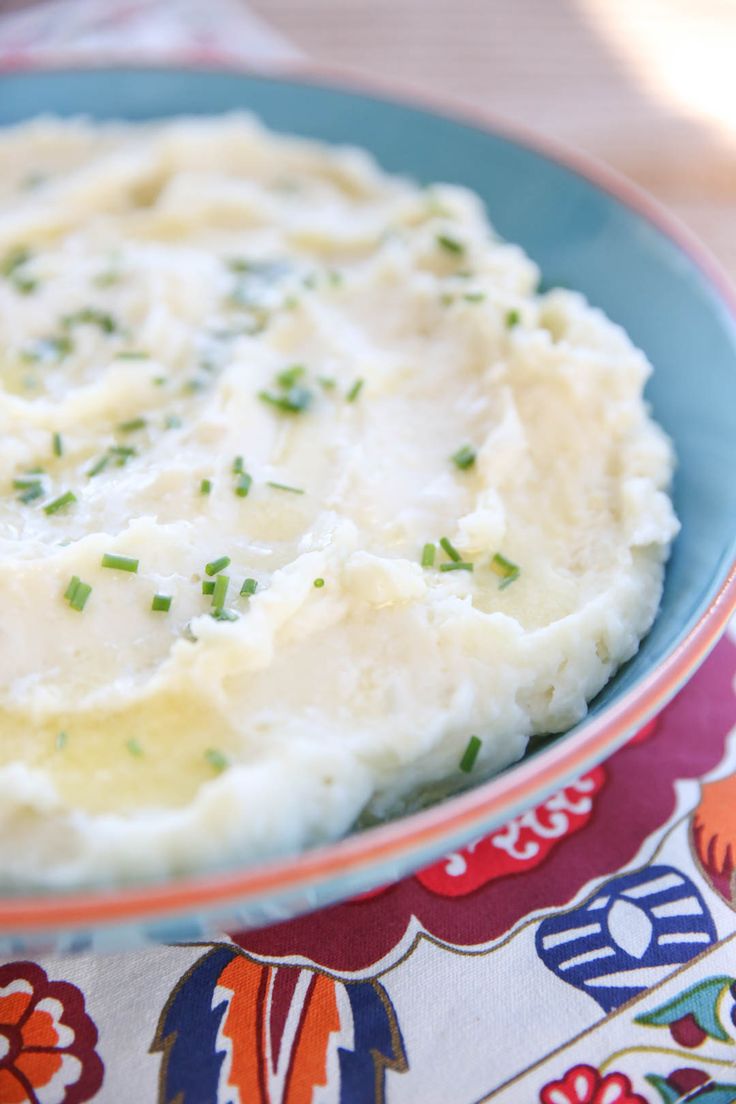 Flavorful Slow Cooker Mashed Potatoes To Savor