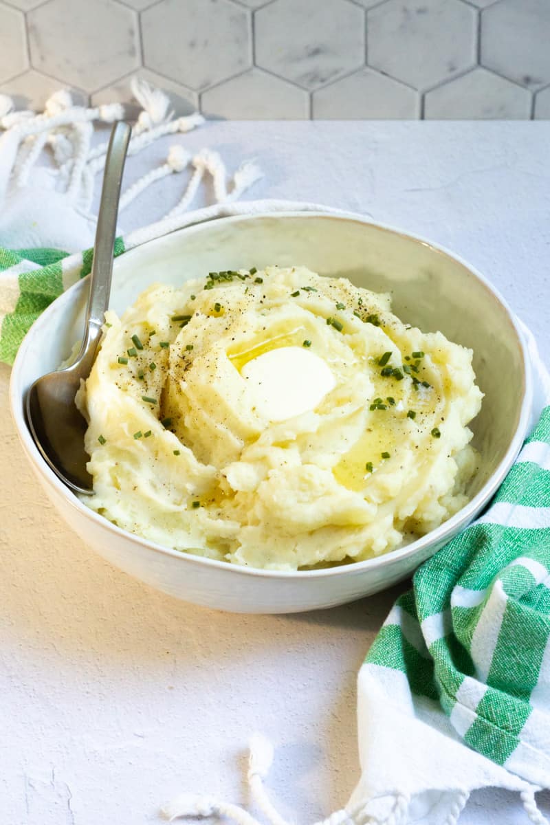 Fluffy Mashed Potatoes With Russet Potatoes Champagne Tastes