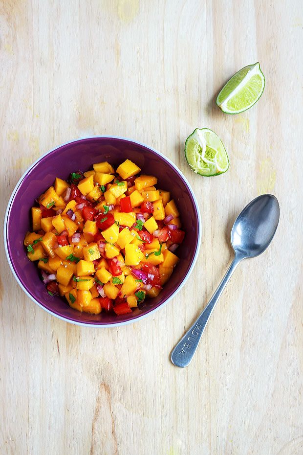 Fresh Mango Salsa Quick Easy Recipe The Simple Veganista