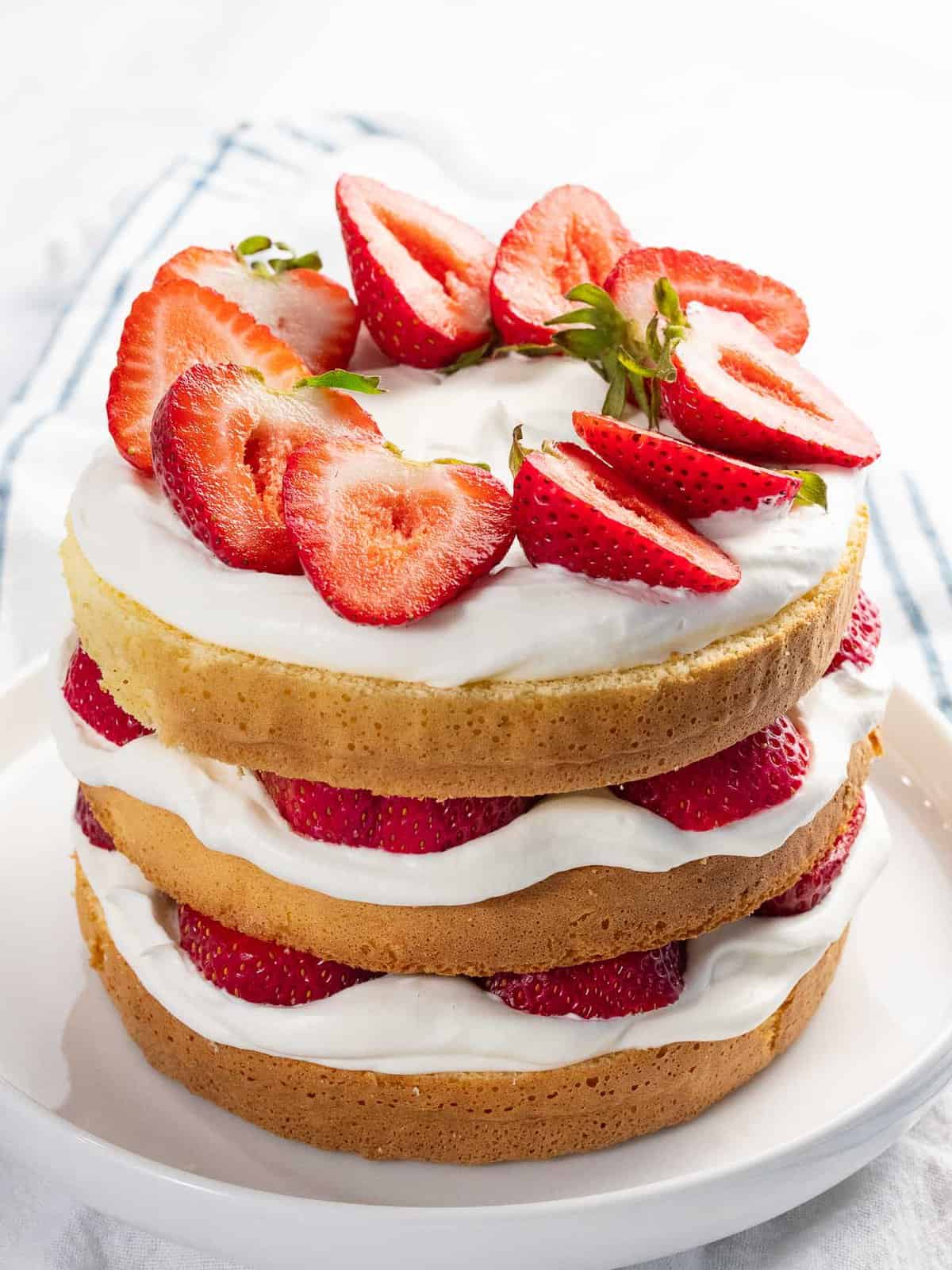 Fresh Strawberry Cake Drive Me Hungry