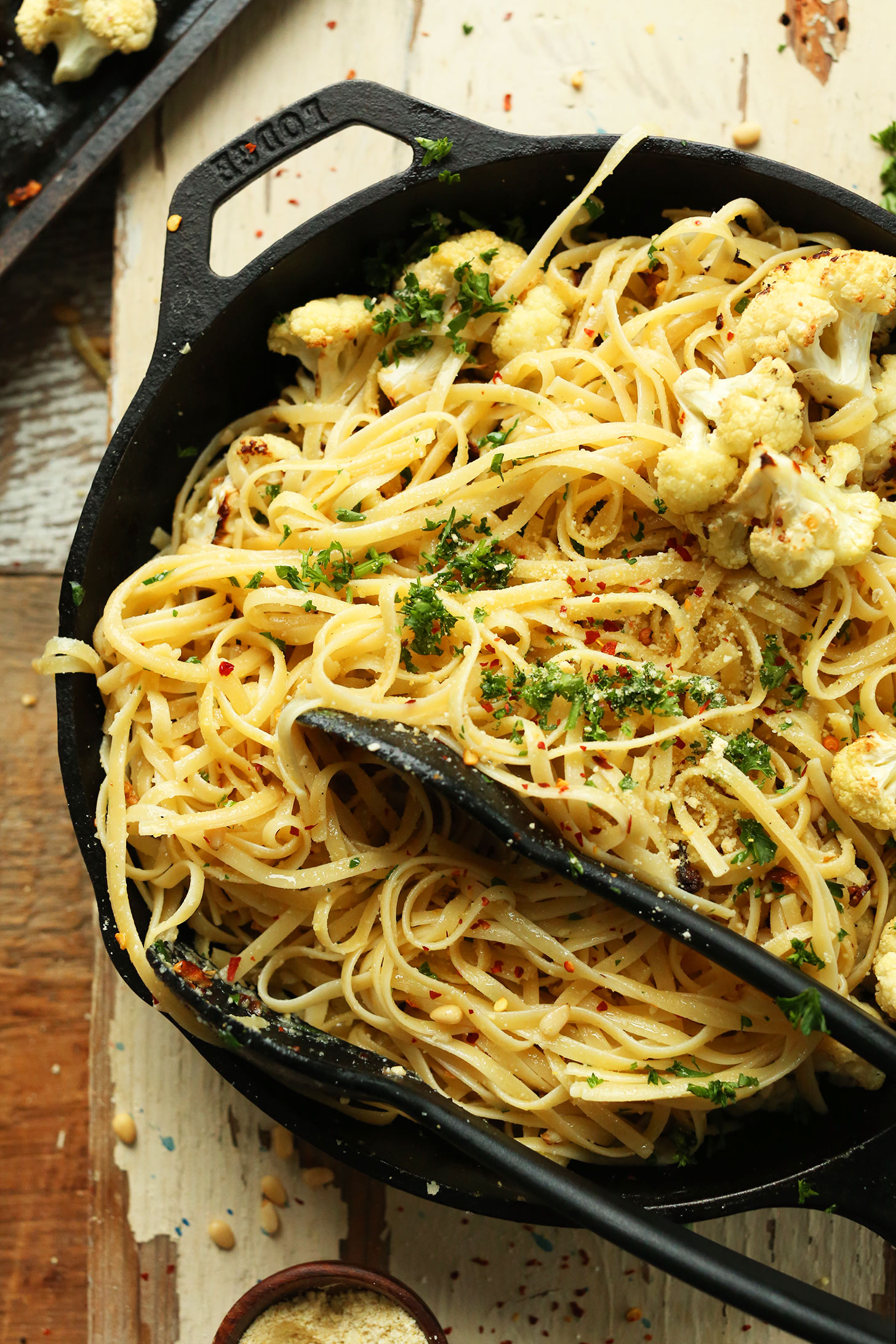 Garlic Chili Pasta With Roasted Cauliflower Minimalist Baker Recipes