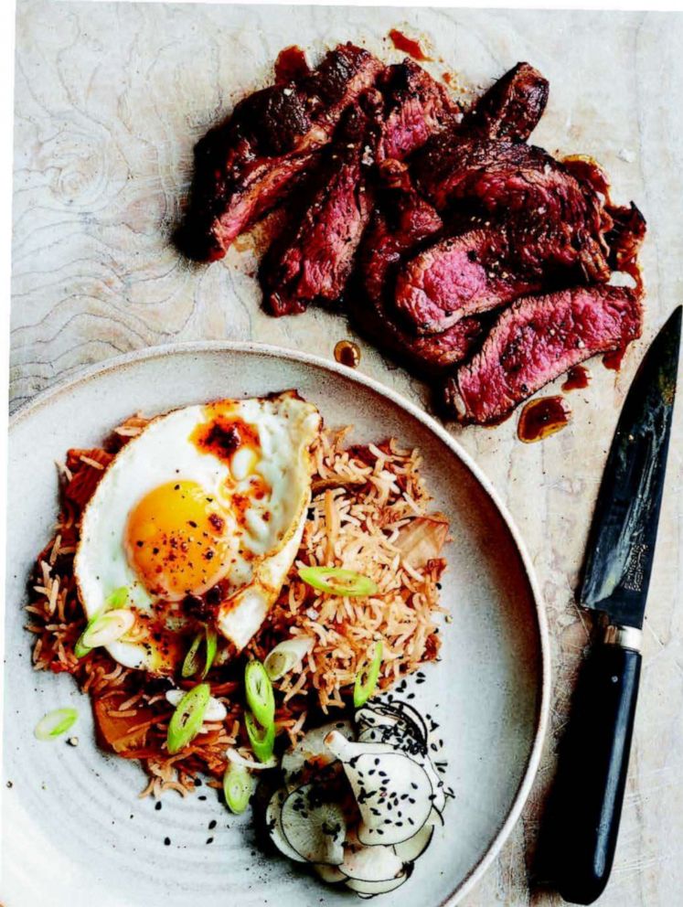 Gordon Ramsay Amp 39 S Mouth Watering Blackened Steak With Kimchi Fried Rice In Under 10 Minutes