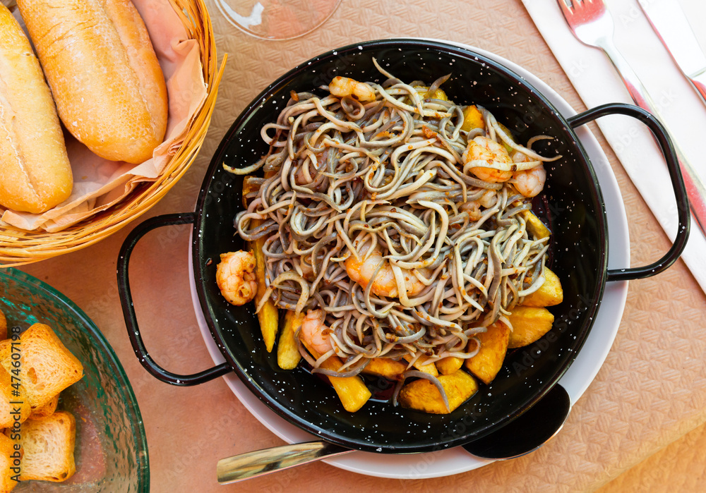 Gulas Com Gambas Elvers With Shrimp For The Ones With An Adventure