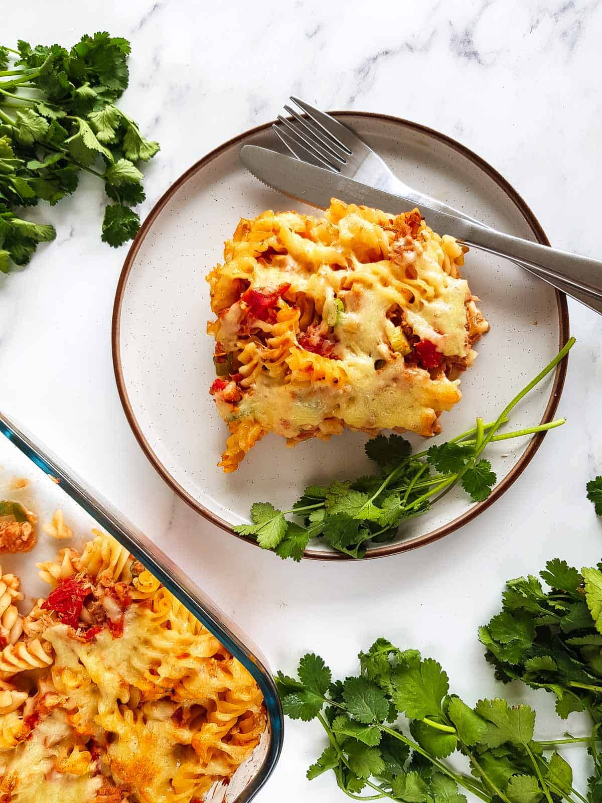 Healthy Tuna Pasta Bake So Easy Hint Of Healthy