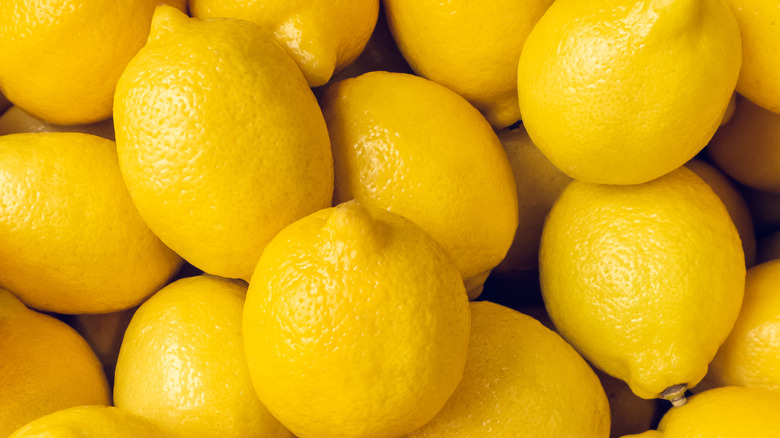 Here Amp 39 S The Difference Between Lemon Juice And Lemon Extract