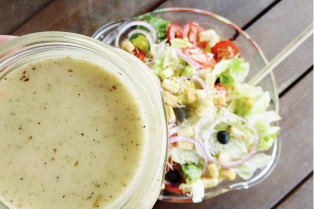 Homemade Olive Garden Salad Dressing