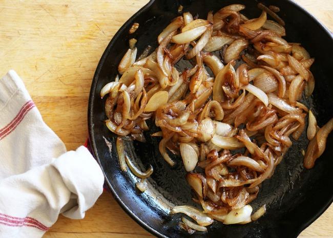 How To Caramelize Onions A Step By Step Guide