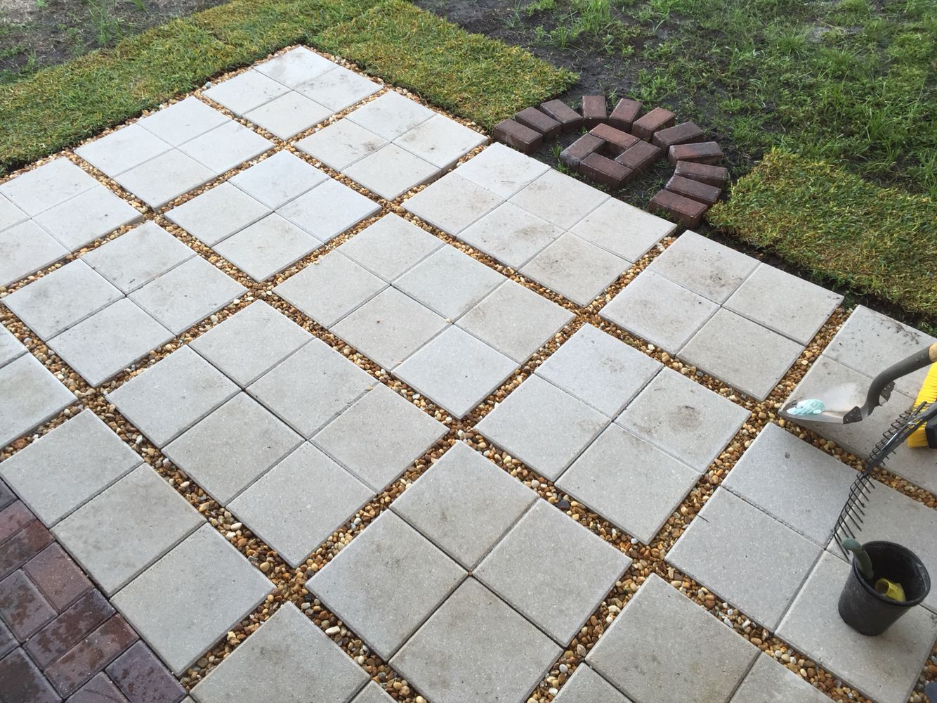 How To Install Pavers A Complete Diy Guide Slatecrete