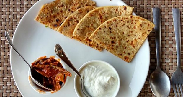 How To Make Aloo Ka Paratha Recipe Ingredients Methods And Tips