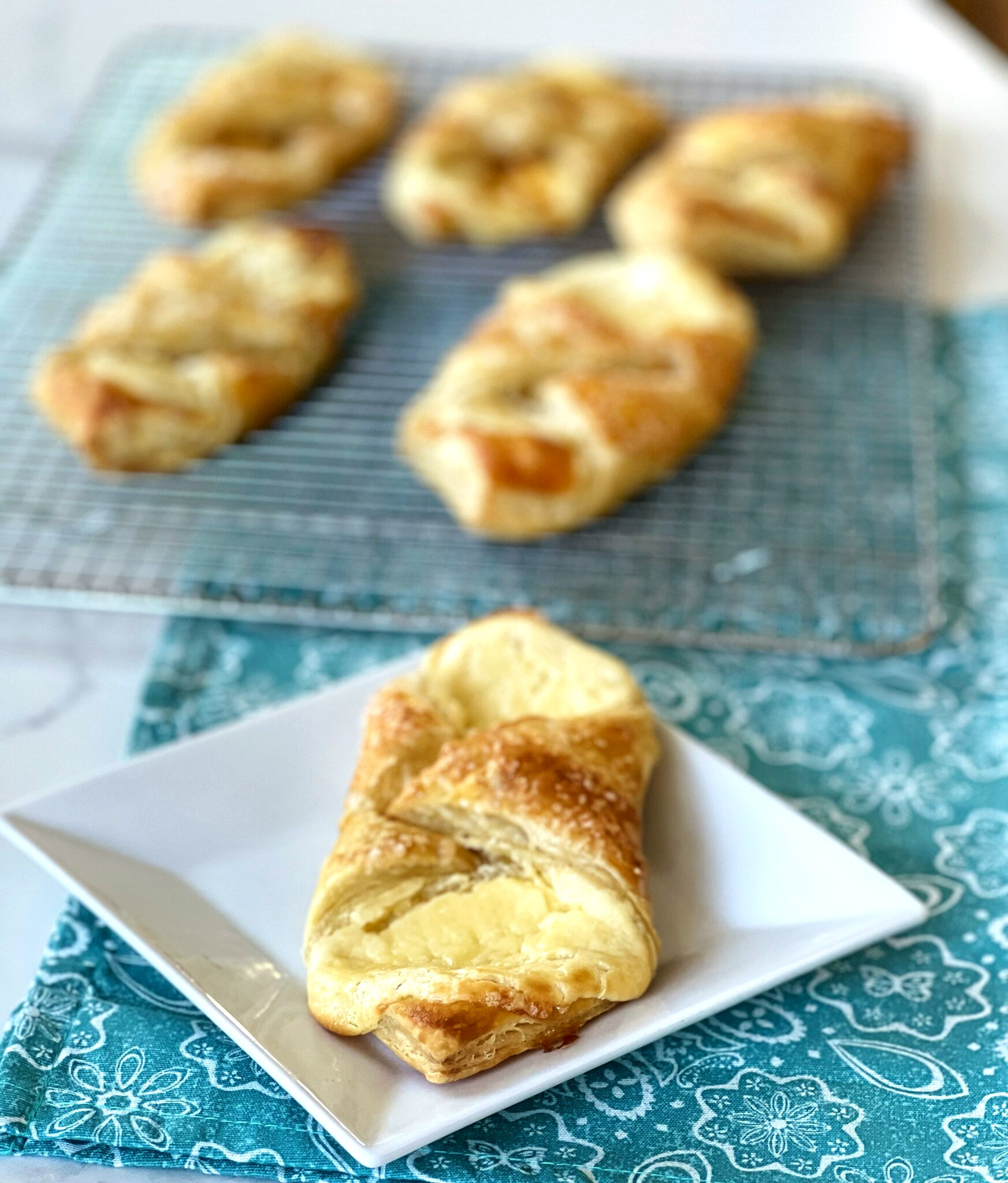 How To Make Easy Cream Cheese Danish Pastry A Feast For The Eyes