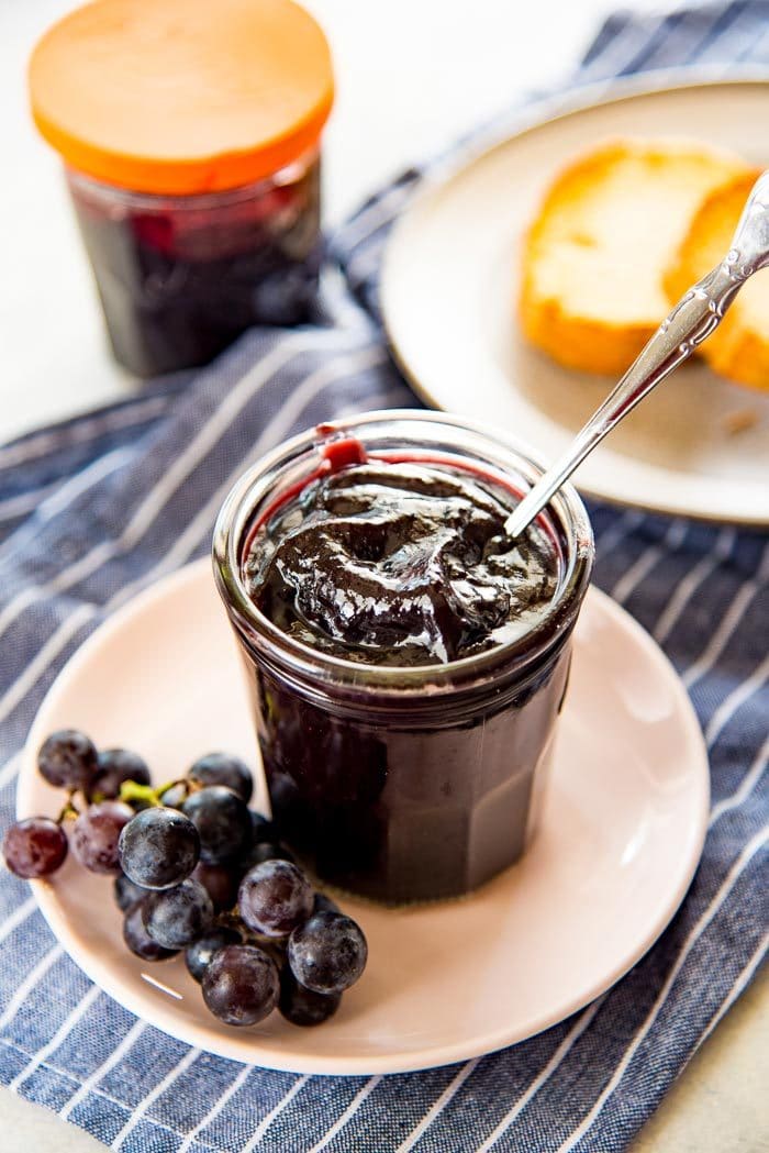 How To Make Grape Jelly At Home Grape Jelly Grape Jam Grape Jelly