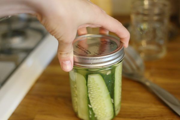 How To Make Homemade Canned Crisp Dill Pickles Easy Basic Recipe