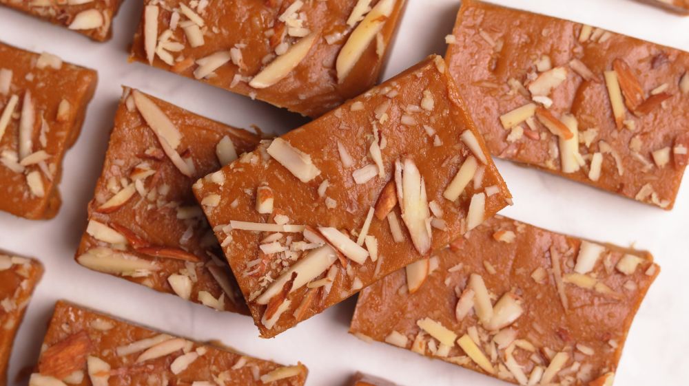 How To Make Simple Besan Barfi At Home Youtube