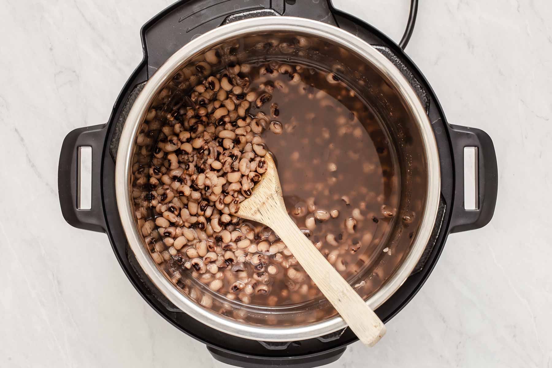 Instant Pot Black Eyed Peas Is A Delicious Traditional Meal For Ne Easy Instant Pot Recipes