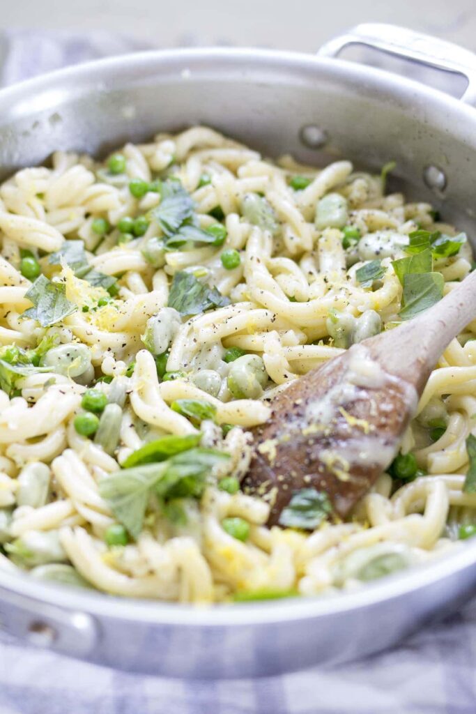 Lemony Pasta With Fava Beans And Peas Freutcake