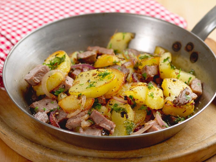 Hearty Meat and Potatoes: Easy Comfort Food Recipe