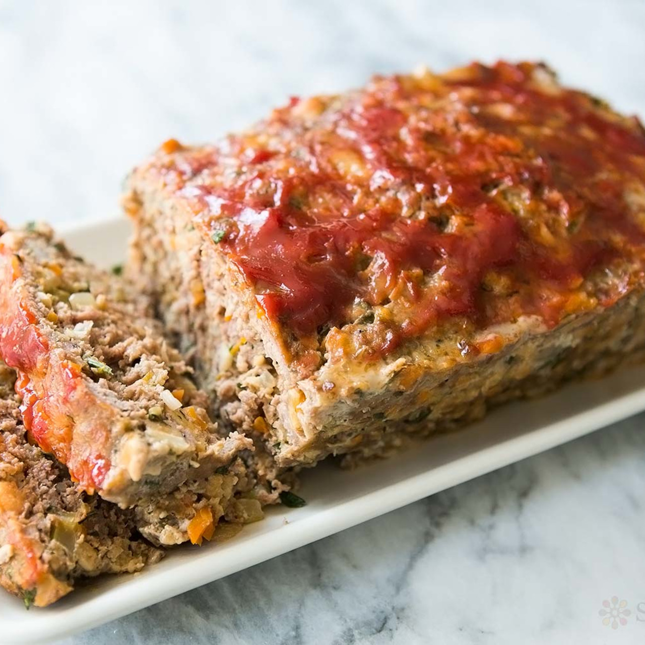 Easy, Delicious Meatloaf Recipe for Family Dinners