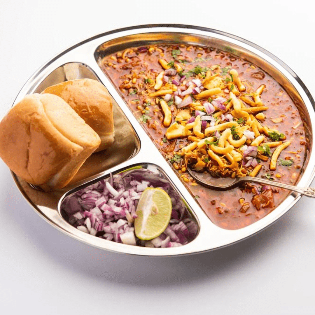 5 Easy Steps to Make Authentic Misal at Home