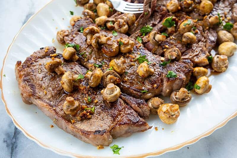 New York Strip Steak With Fried Garlic Mushrooms The Kitchen Magpie