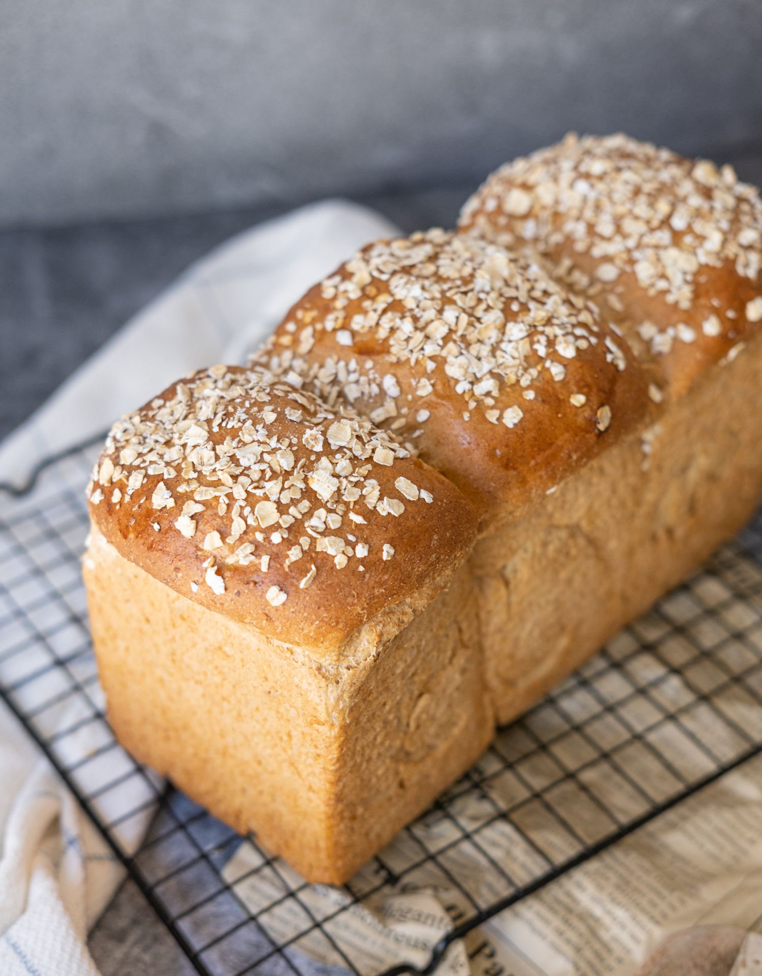 5 Simple Steps to Perfect Oatmeal Bread