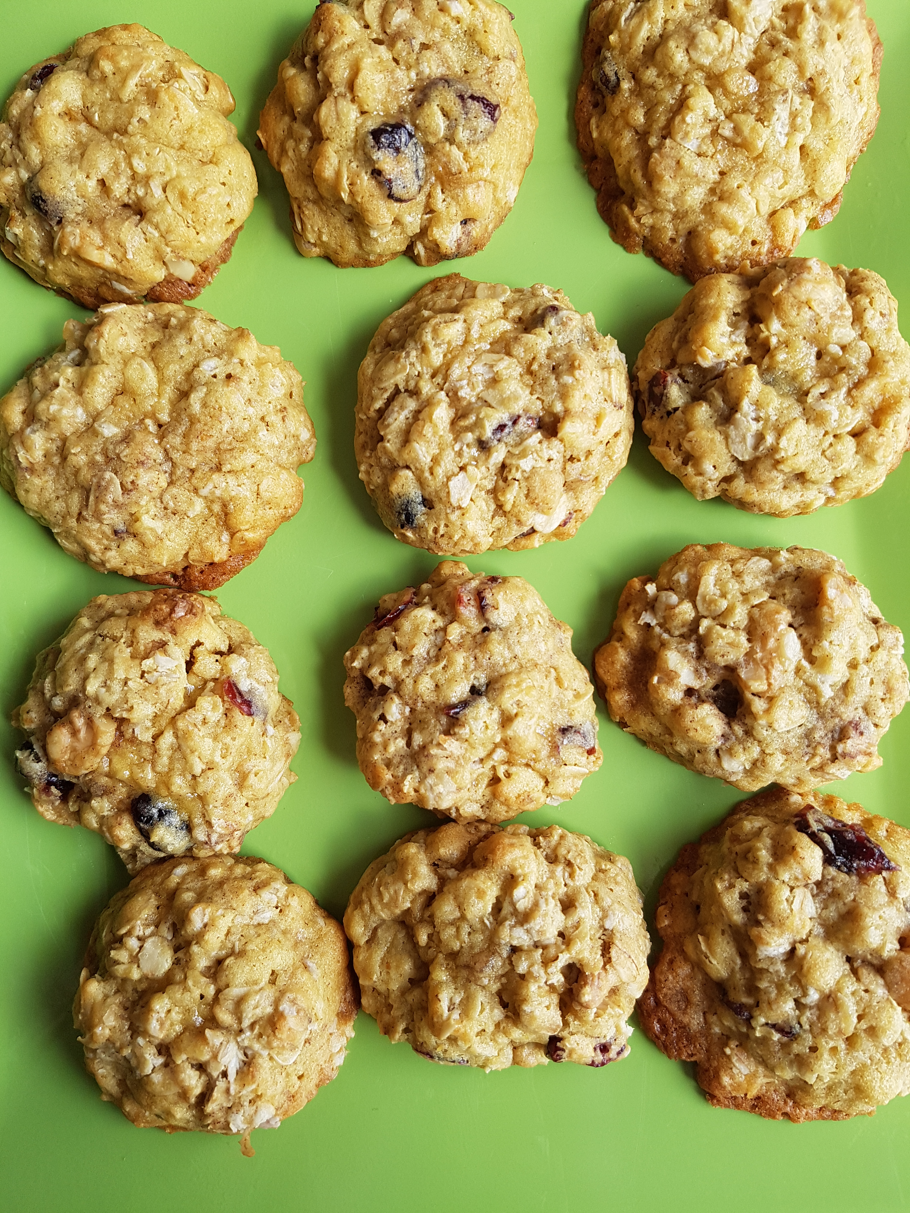 Oatmeal Raisin Cookies Householdcooking Com