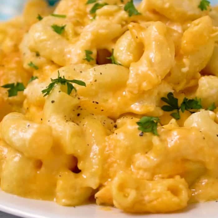 Paula Deen S Macaroni And Cheese Youtube