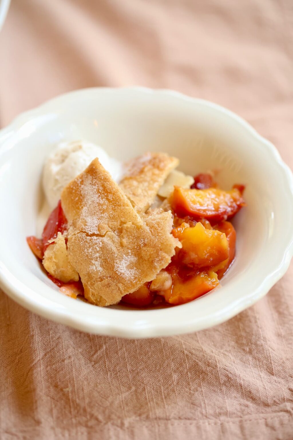 Peach Cobbler Peach Cobbler With Pie Crust A Farmgirl Amp 39 S Kitchen