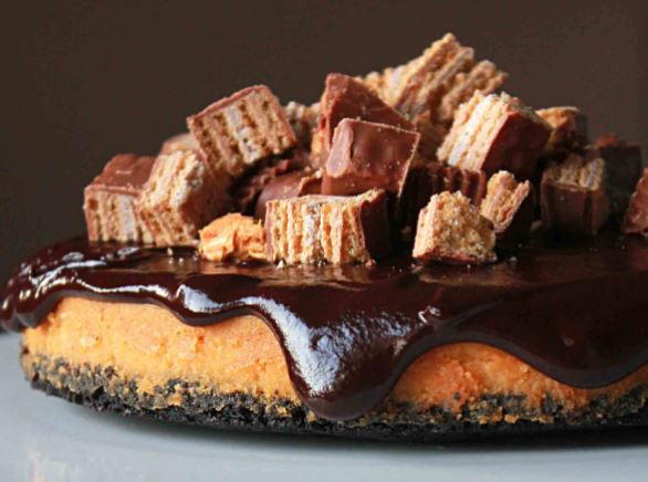 Peanut Butter Cheesecake With Oreo Crust