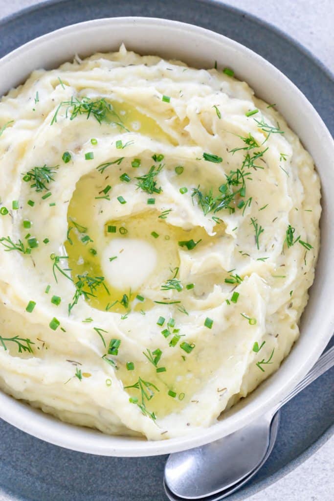 Pressure Cooker Mashed Potatoes With A Bold Flavor The Foodie Eats