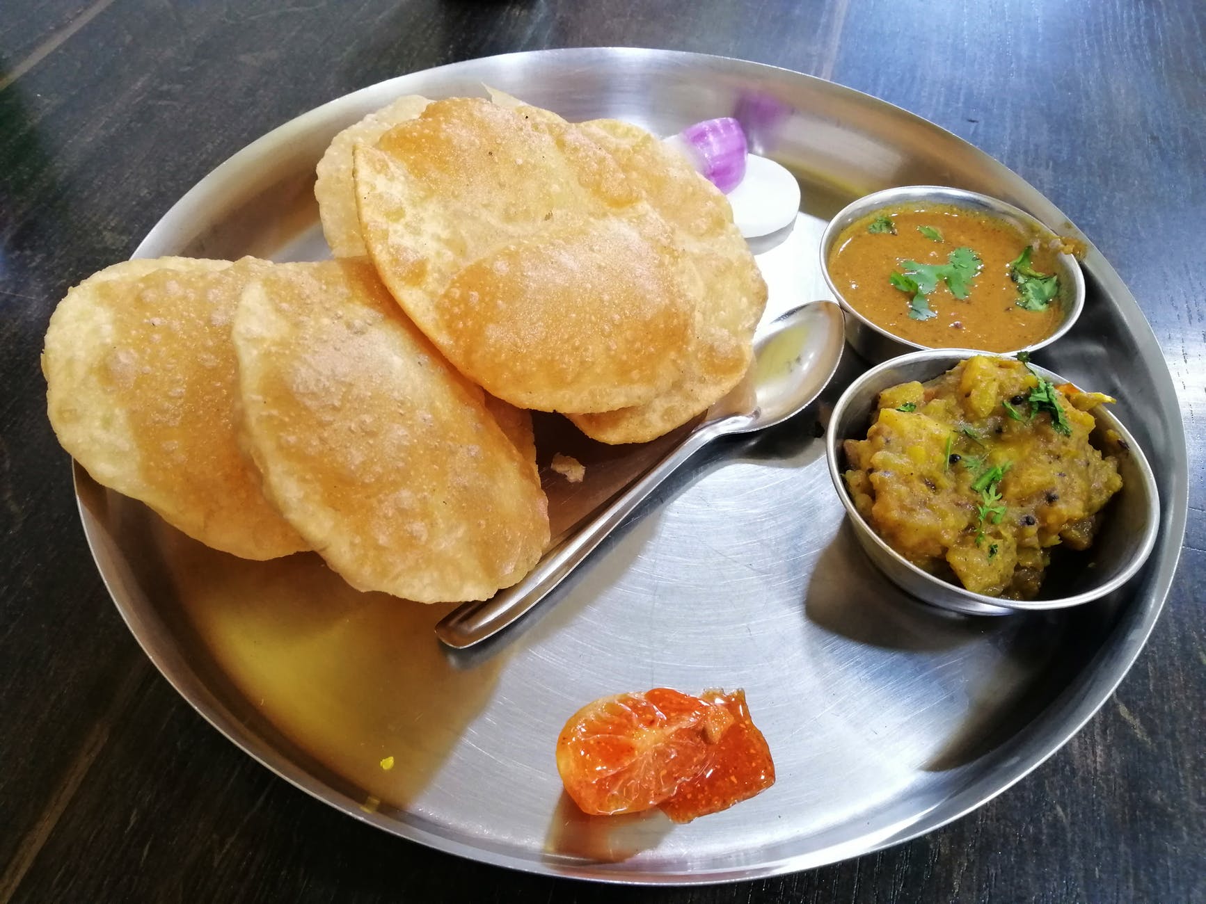 5 Essential Tips for Perfect Puri Bhaji at Home