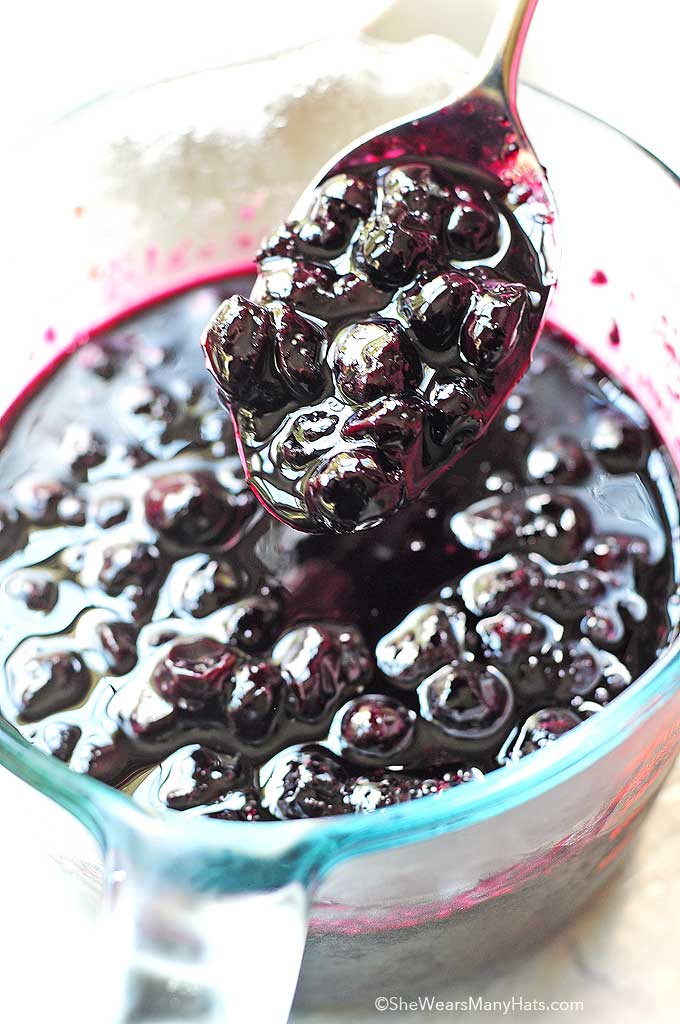 Quick And Easy Homemade Blueberry Syrup Recipe