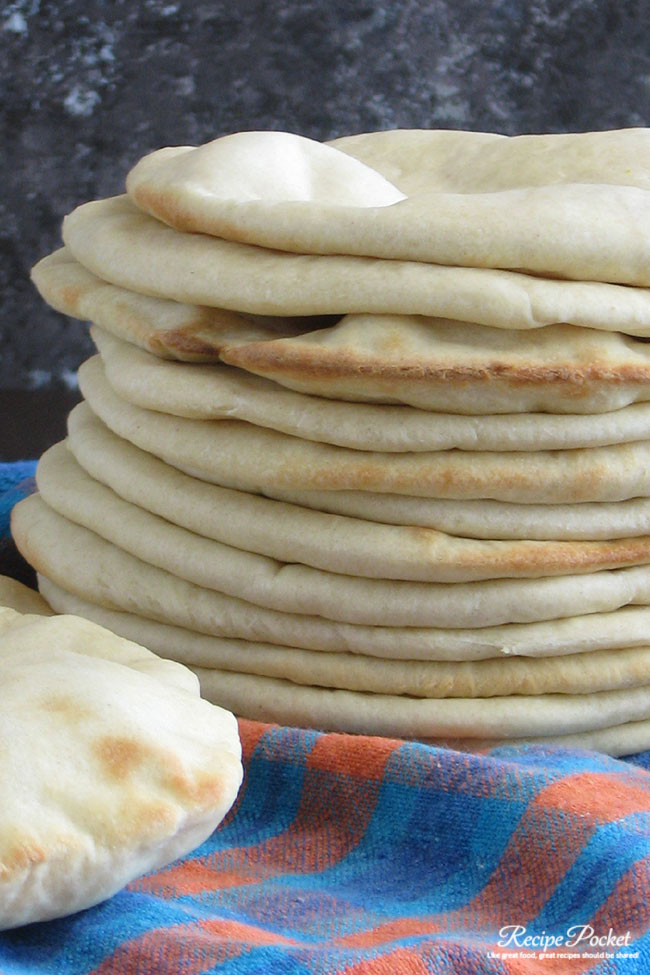 Quick And Easy Homemade Pita Bread Recipe