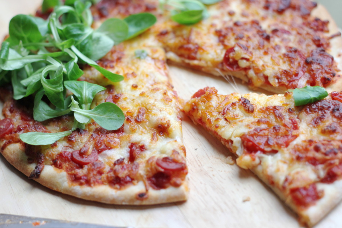 Quick And Easy Homemade Pizza Recipe Delishably