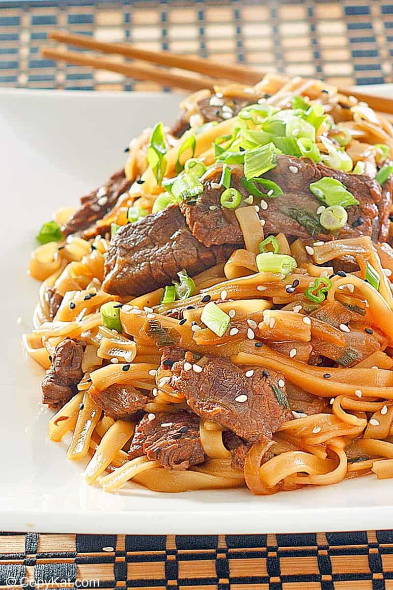 Quick Easy Beef Chow Fun With Boneless Short Rib Hip Foodie Mom