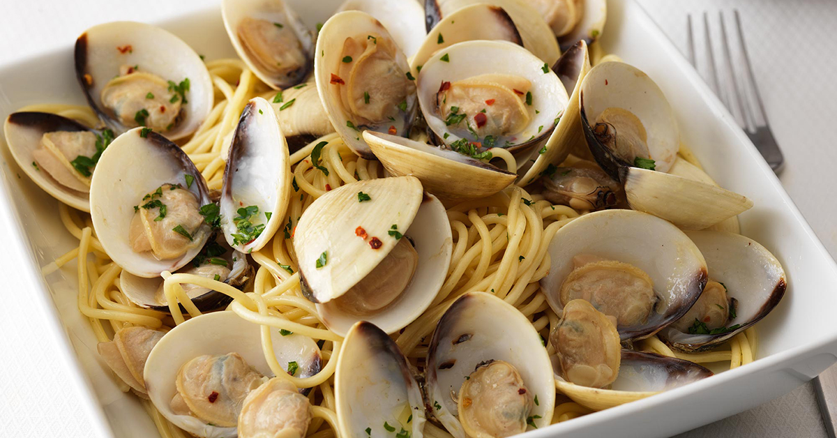 Quick Pasta With Whole Clams In Shell Panapesca Usa